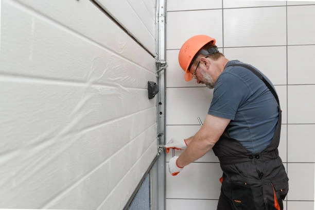 Garage Door Repairing Service in Top Family House Gate Repairs